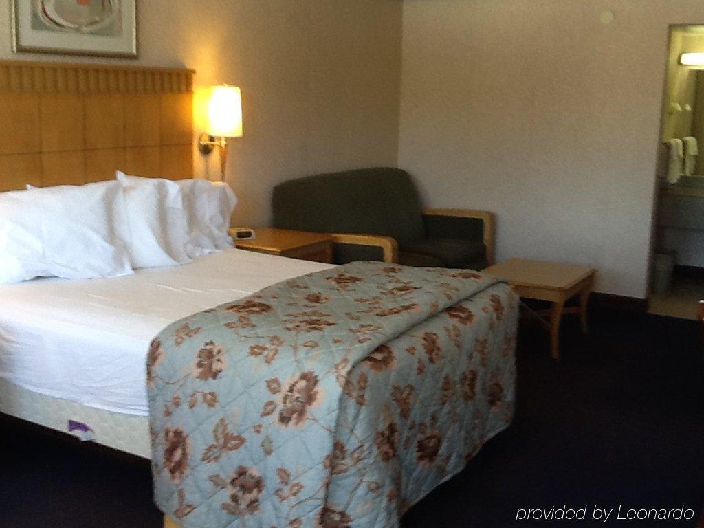6 Pocomoke City, Md